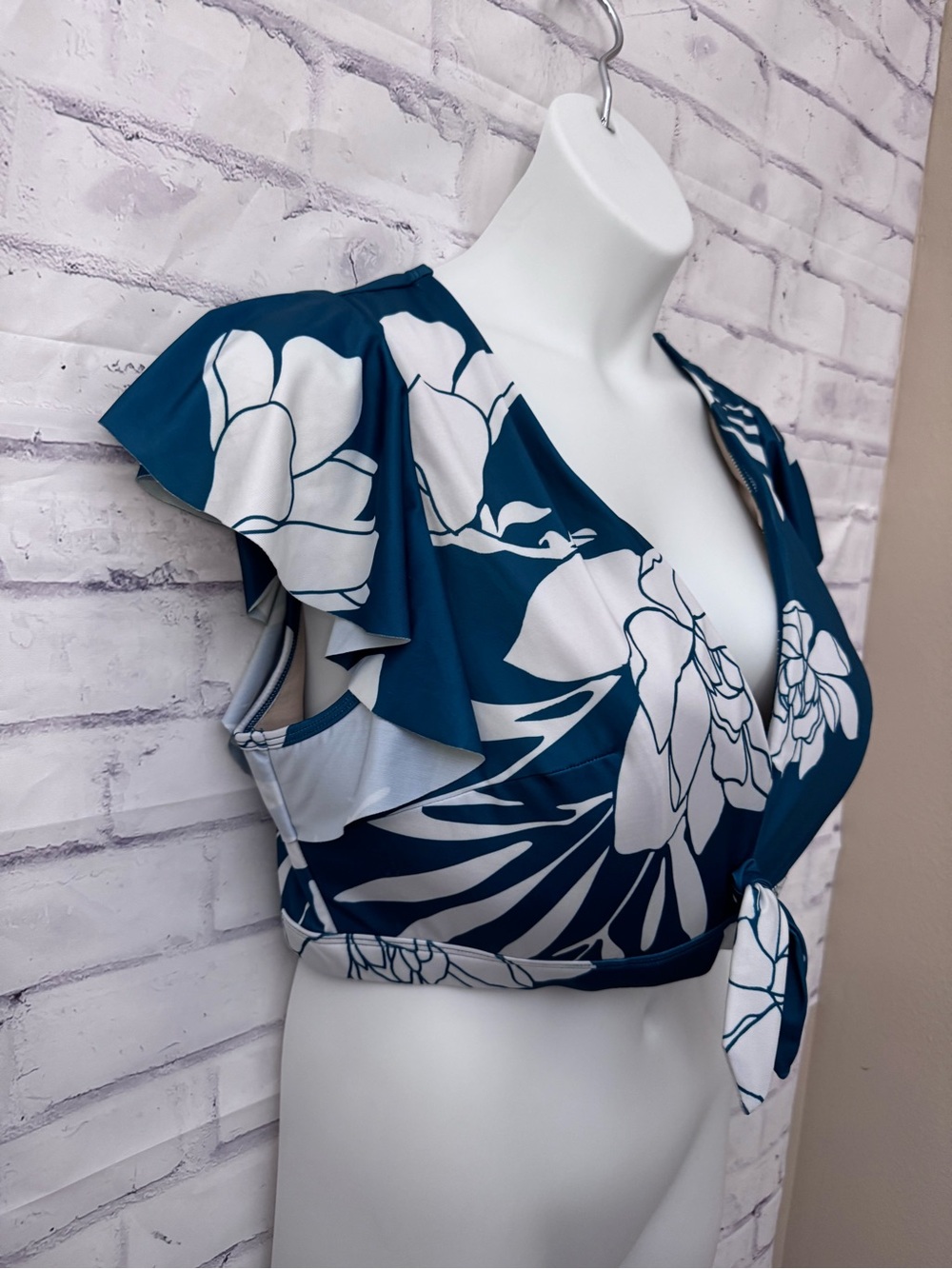 Swim By Cacique Plus 22 Flutter Sleeve No Wire Bikini Top Surf Floral Sexy Lined - Picture 2 of 9